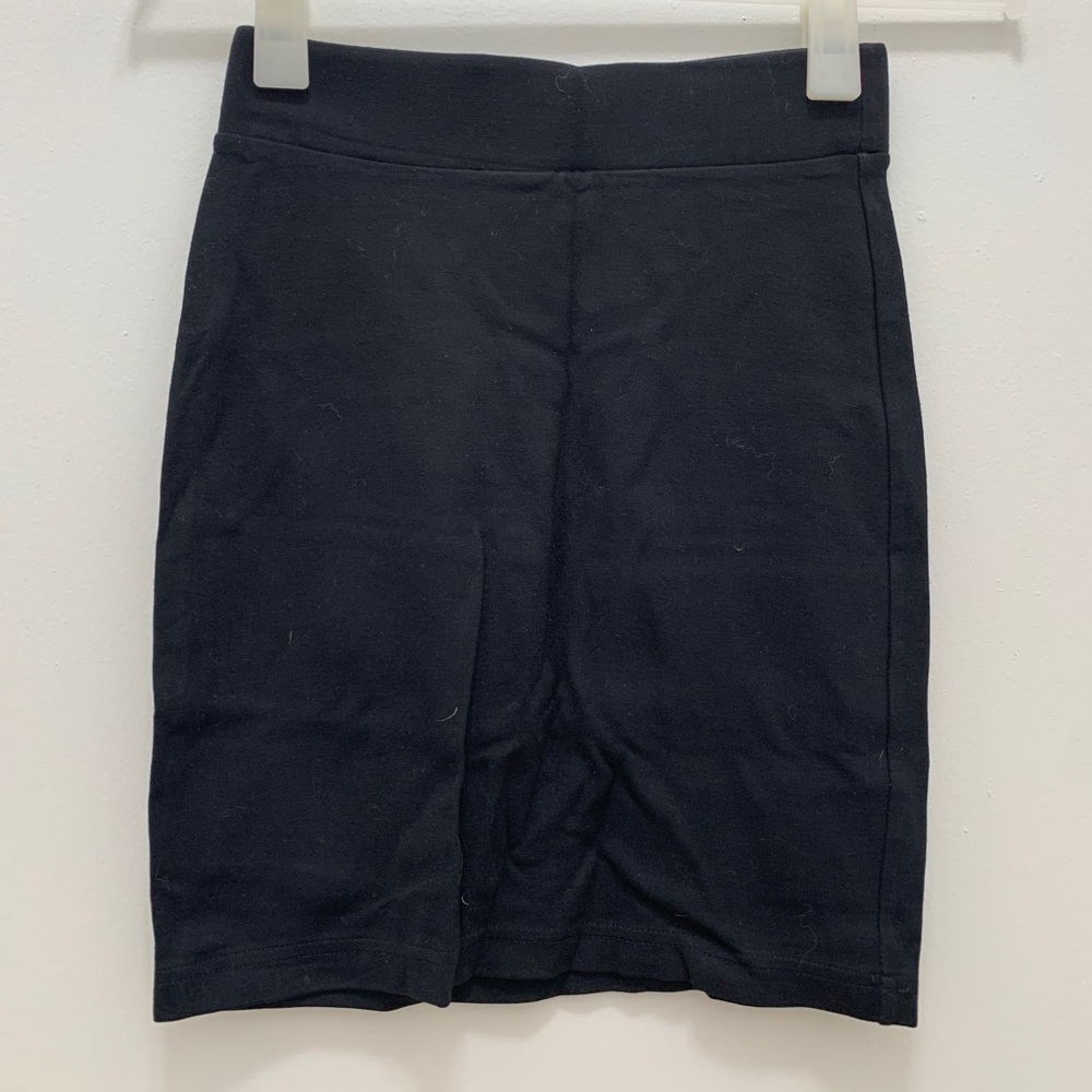 Black pencil skirt